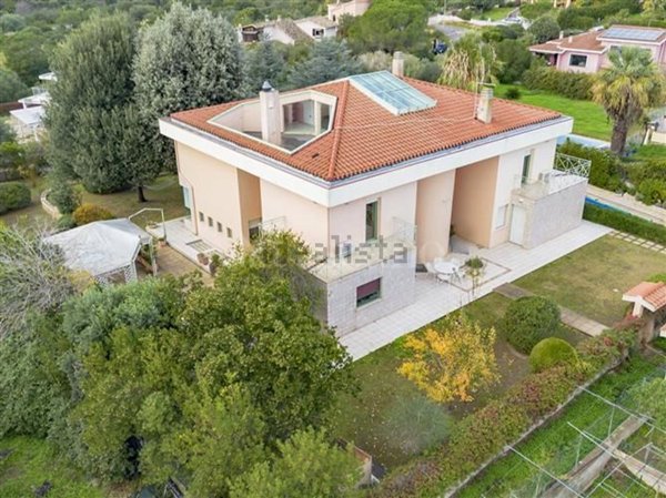 casa indipendente in vendita a Capoterra in zona Poggio dei Pini
