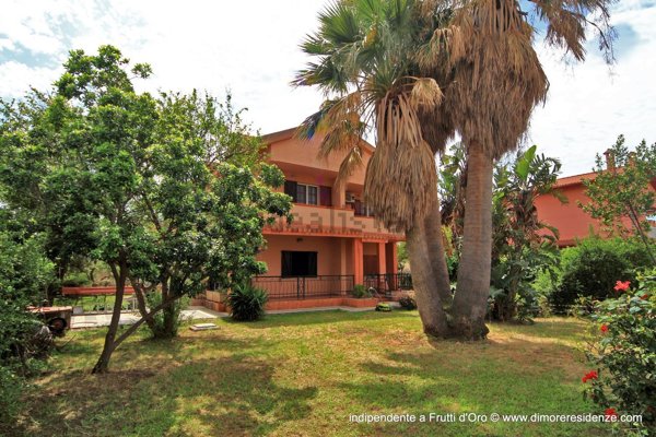 casa indipendente in vendita a Capoterra in zona La Maddalena