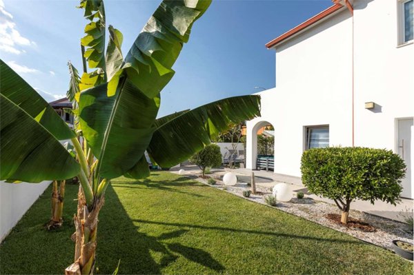 casa indipendente in vendita a Capoterra in zona La Maddalena