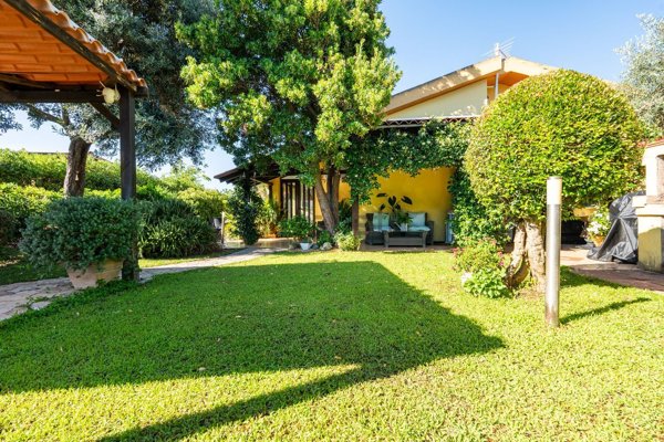casa indipendente in vendita a Capoterra