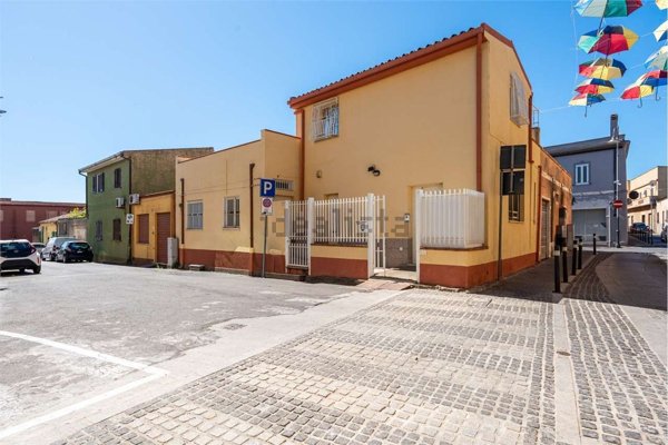 casa indipendente in vendita a Capoterra