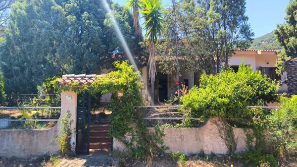 casa indipendente in vendita a Capoterra