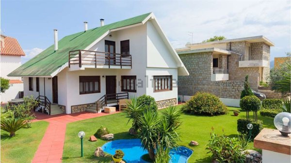 casa indipendente in vendita a Capoterra in zona Frutti D'oro