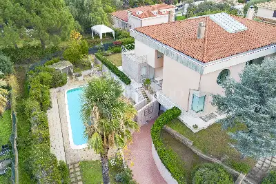 casa indipendente in vendita a Capoterra in zona Poggio dei Pini