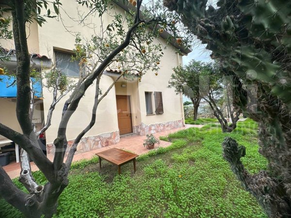 casa indipendente in vendita a Capoterra in zona Poggio dei Pini
