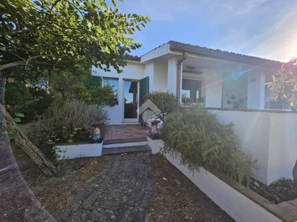 casa indipendente in vendita a Capoterra