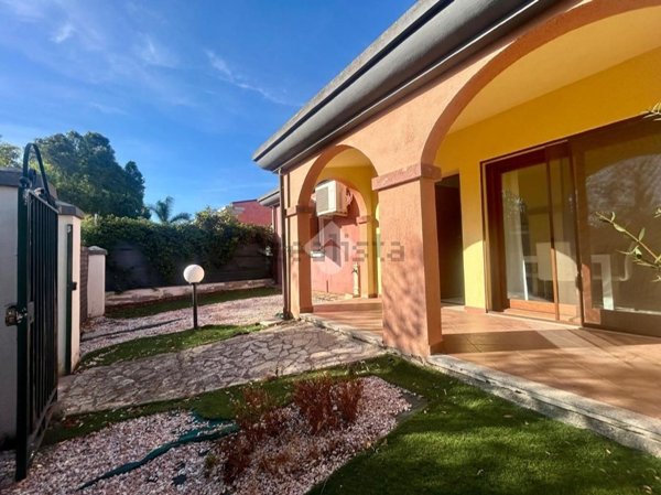 casa indipendente in vendita a Capoterra