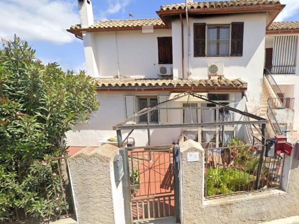appartamento in vendita a Capoterra in zona La Maddalena