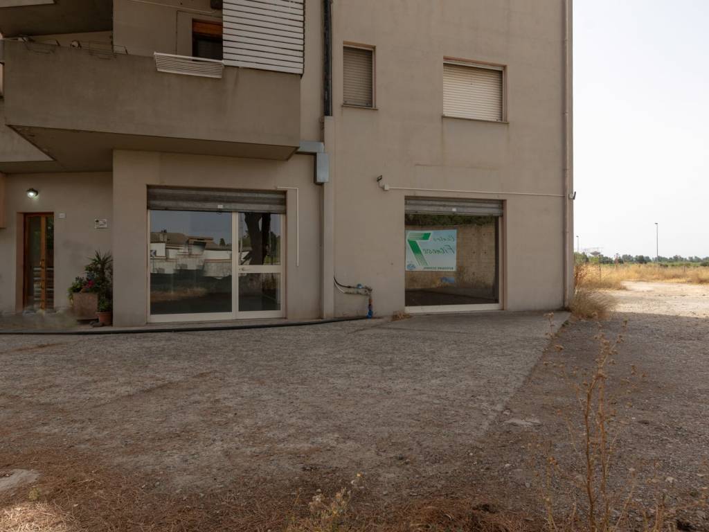 negozio in vendita a Decimomannu