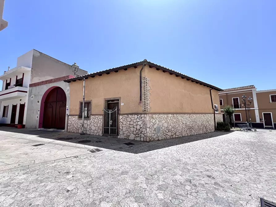 casa indipendente in vendita a Maracalagonis in zona Centro Storico