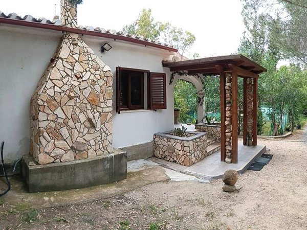casa indipendente in vendita a Maracalagonis in zona Villaggio dei Gigli