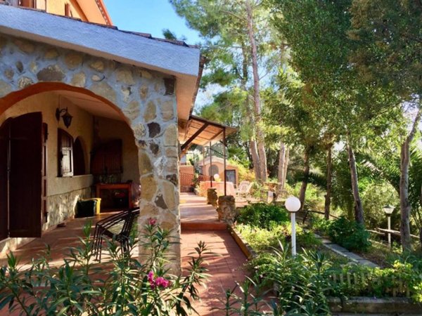 casa indipendente in vendita a Maracalagonis in zona Villaggio dei Gigli