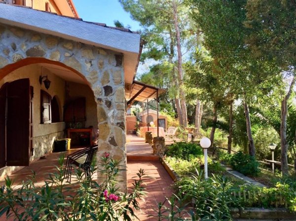 casa indipendente in vendita a Maracalagonis in zona Villaggio dei Gigli