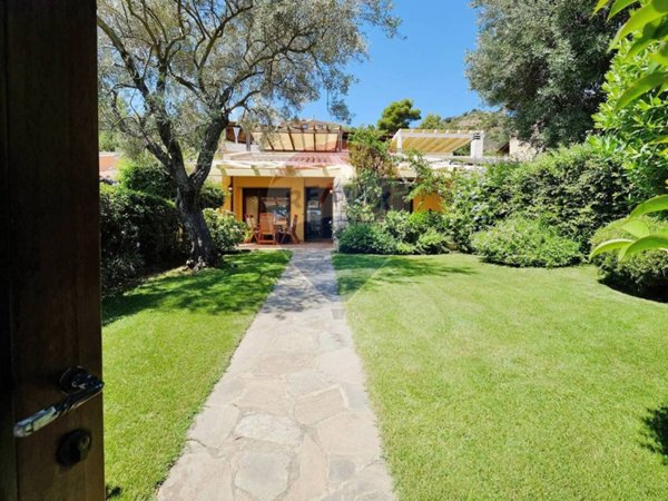 casa indipendente in vendita a Pula