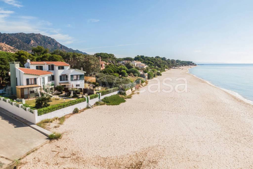 casa indipendente in vendita a Pula