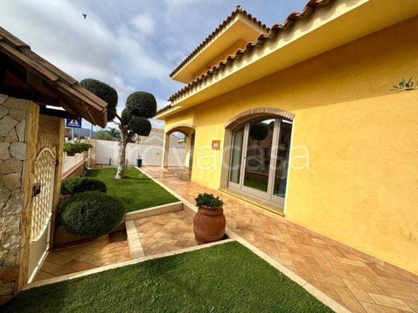 casa indipendente in vendita a Pula