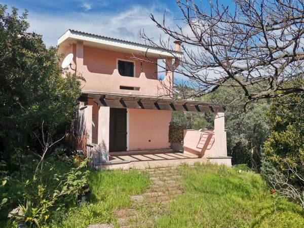 casa indipendente in vendita a Pula