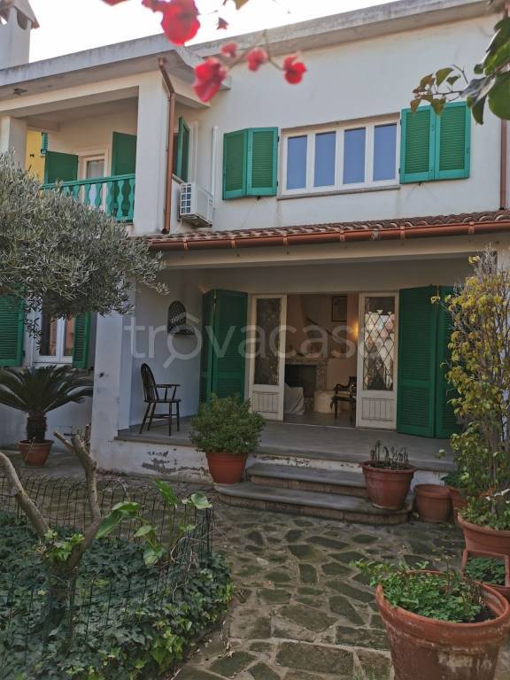 casa indipendente in vendita a Pula