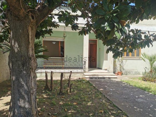 casa indipendente in vendita a Pula