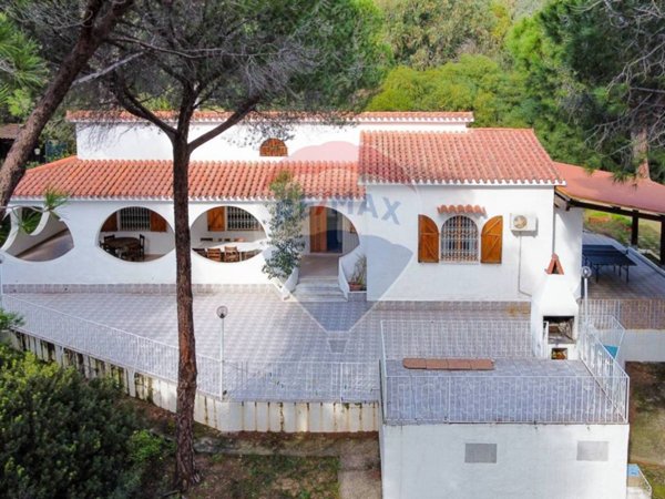 casa indipendente in vendita a Pula