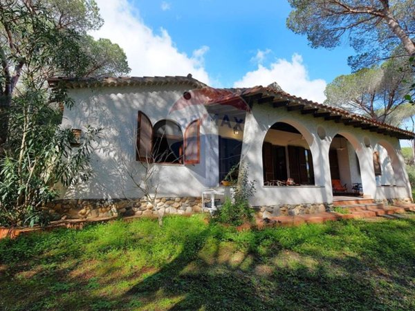 casa indipendente in vendita a Pula