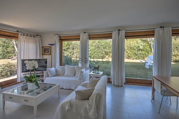 casa indipendente in vendita a Pula