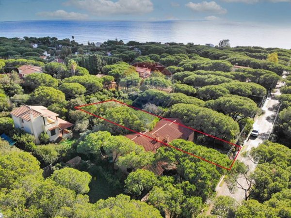 casa indipendente in vendita a Pula