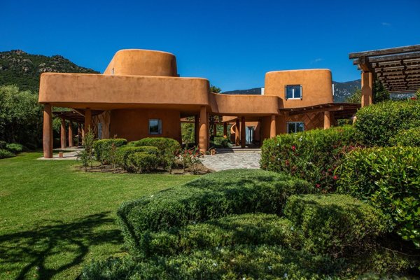 casa indipendente in vendita a Pula