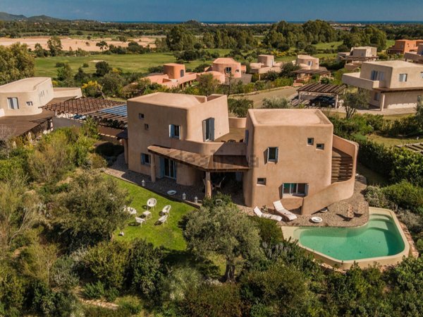 casa indipendente in vendita a Pula