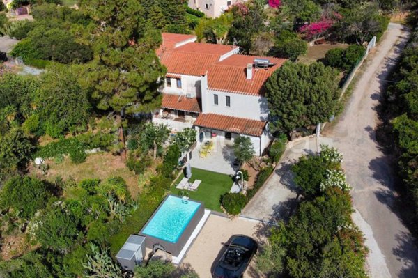 casa indipendente in vendita a Pula