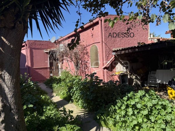 casa indipendente in vendita a Pula