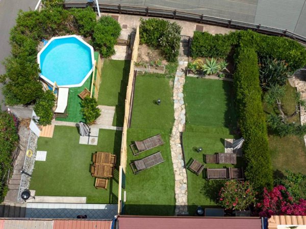 casa indipendente in vendita a Pula
