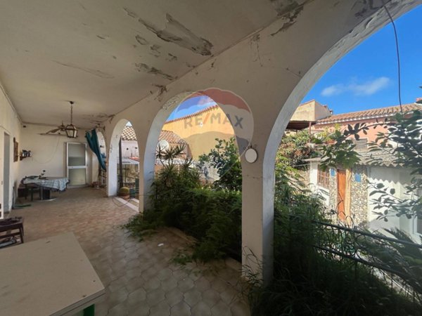 casa indipendente in vendita a Pula