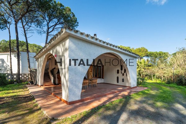 casa indipendente in vendita a Pula