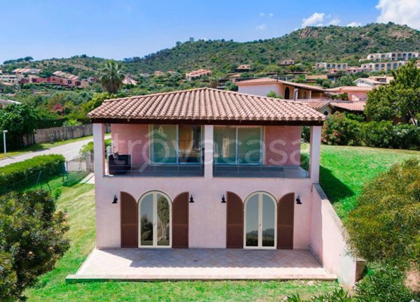 casa indipendente in vendita a Pula