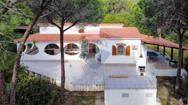 casa indipendente in vendita a Pula