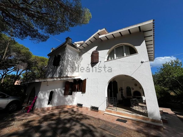 casa indipendente in vendita a Pula