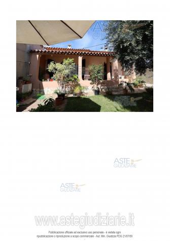 casa indipendente in vendita a Pula