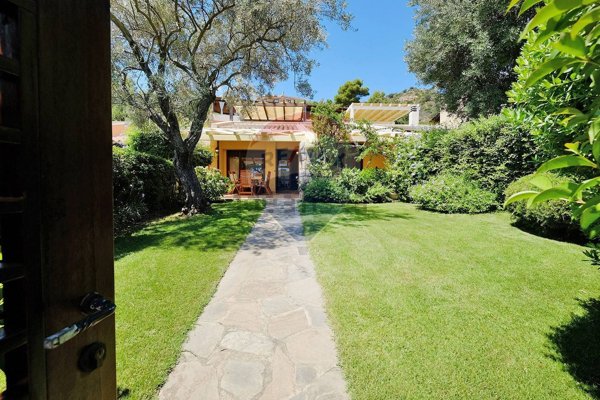 casa indipendente in vendita a Pula