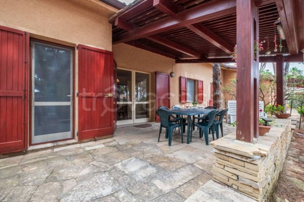 casa indipendente in vendita a Pula