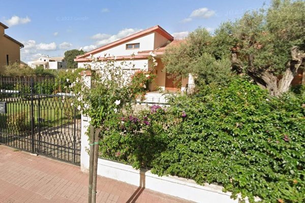 casa indipendente in vendita a Pula