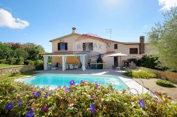 casa indipendente in vendita a Pula