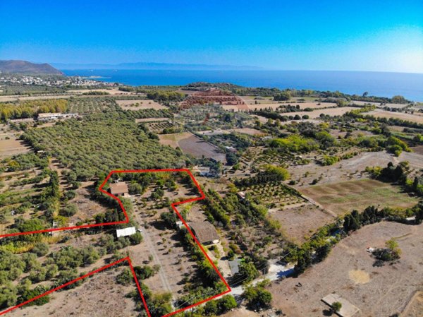casa indipendente in vendita a Pula