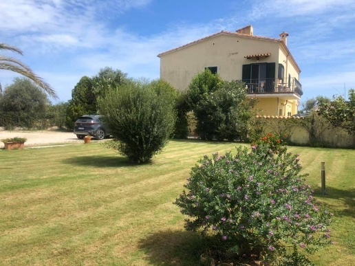 casa indipendente in vendita a Pula