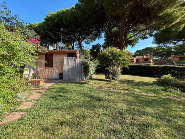 casa indipendente in vendita a Pula