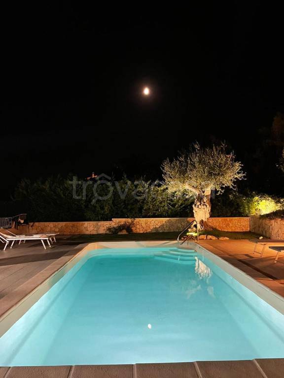 casa indipendente in vendita a Pula