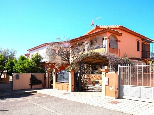 casa indipendente in vendita a Pula