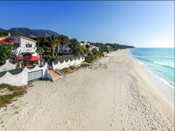 casa indipendente in vendita a Pula