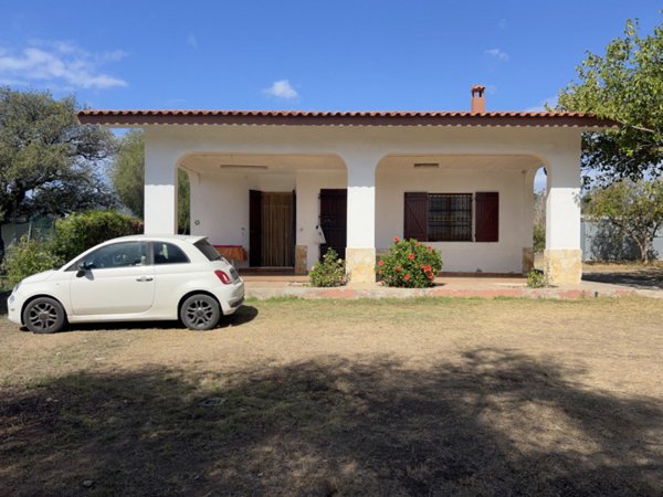 casa indipendente in vendita a Pula