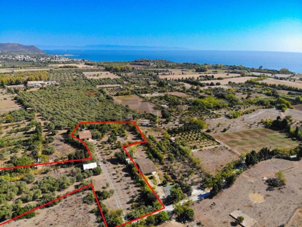 casa indipendente in vendita a Pula